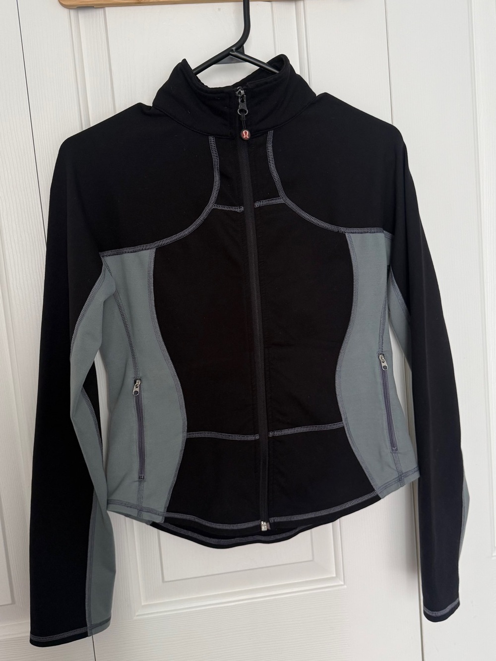 lululemon athletica Black & Gray Full-Zip Utility Jacket